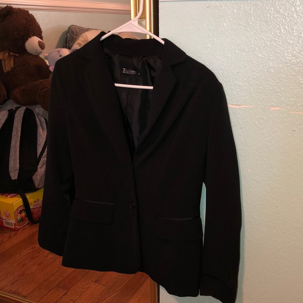 7th Avenue Suiting Collection